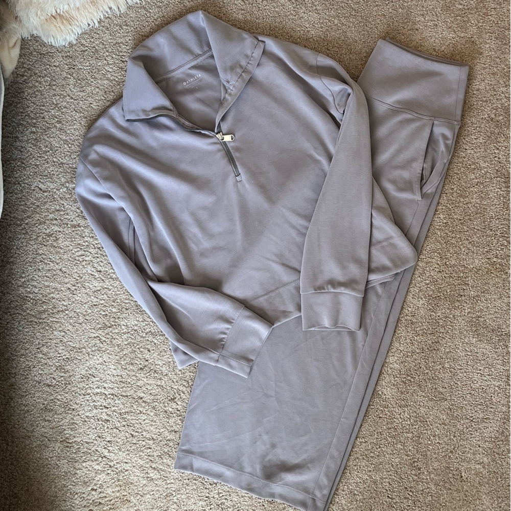 Athleta Seasoft Quarter Zip & Wide Leg Crop Set